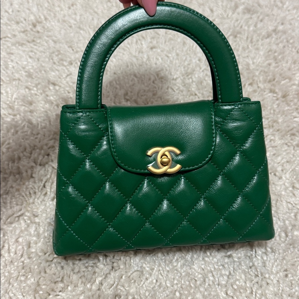 CHANEL Kelly Nano Bag in Green New